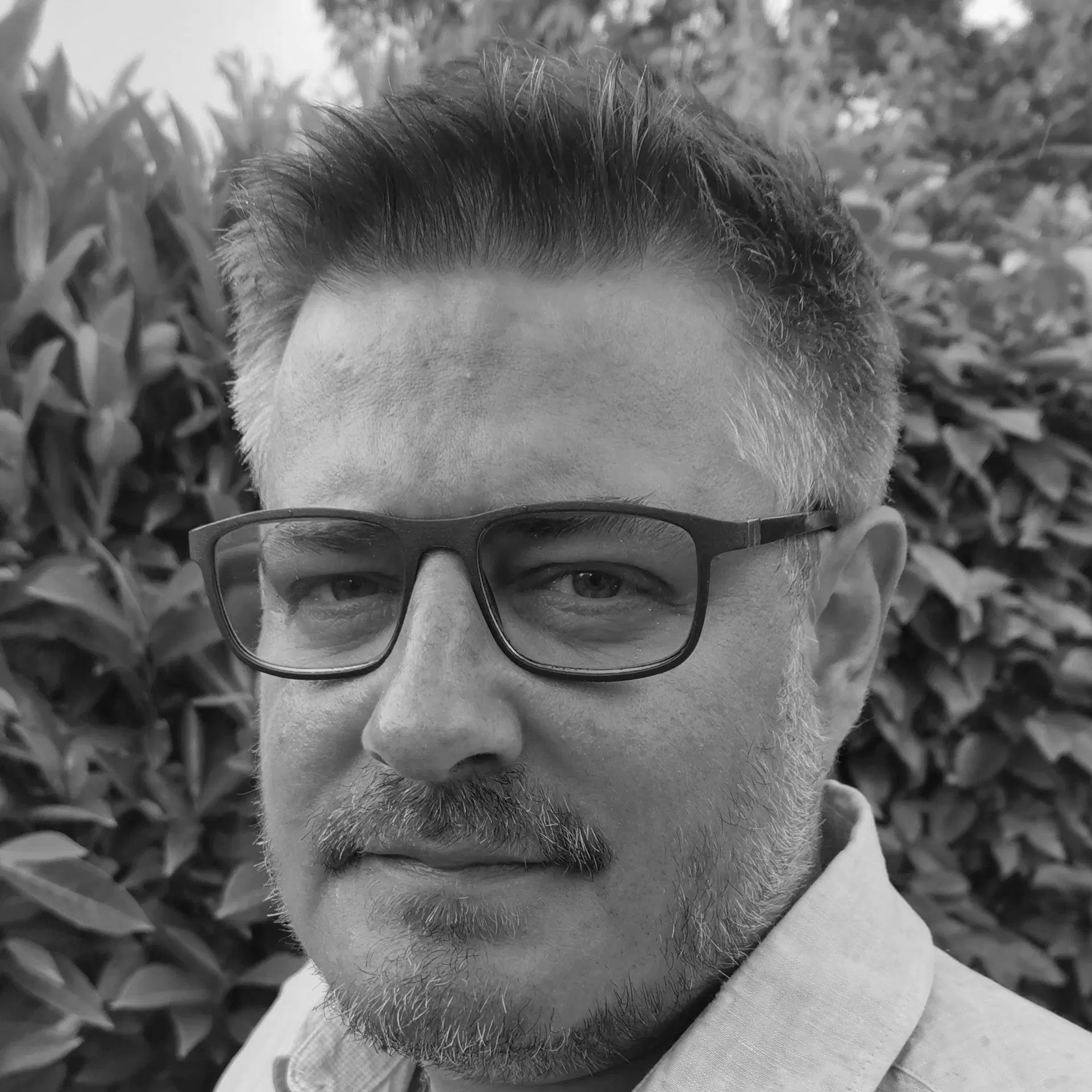 Portrait d'Anthony Chauvineau, dirigeant de cabinet de courtage, client Lya