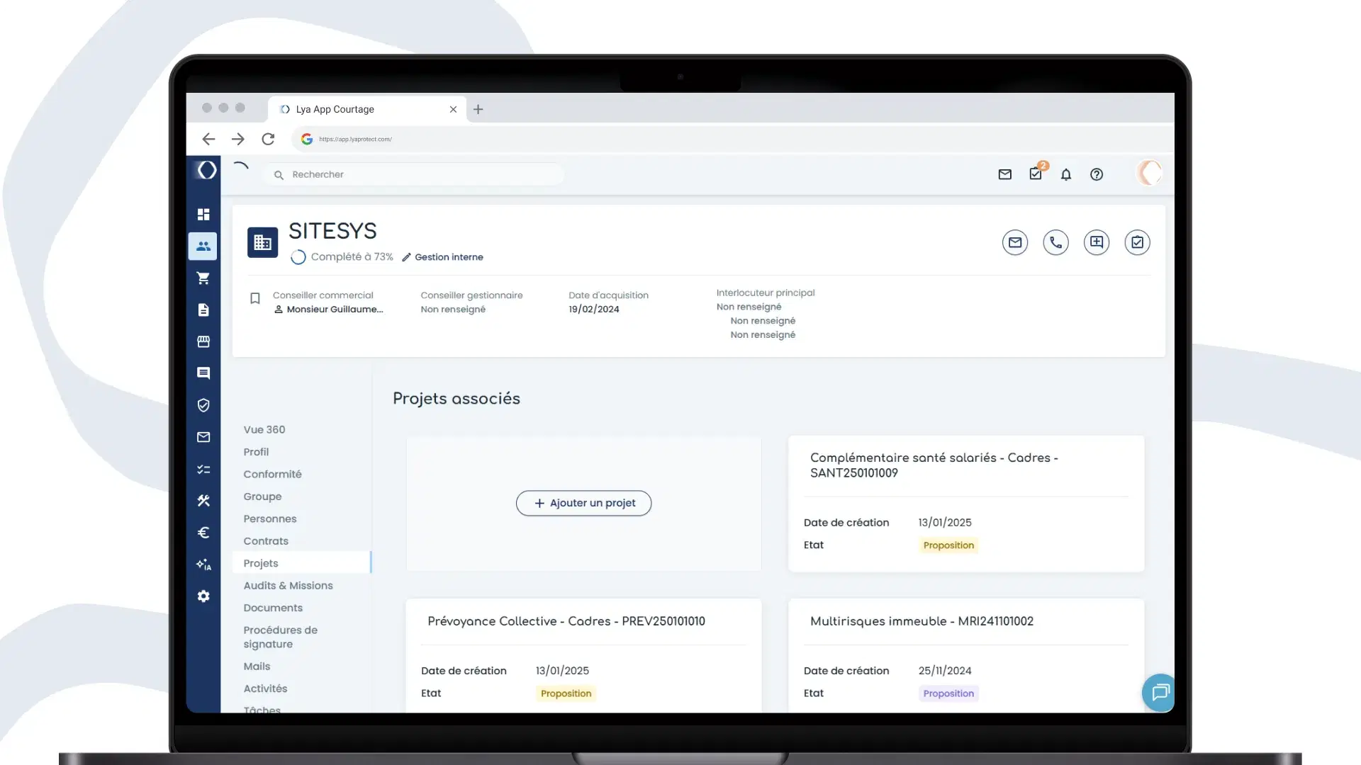 Dashboard analytics assurance - Suivi performance et A/B testing produits